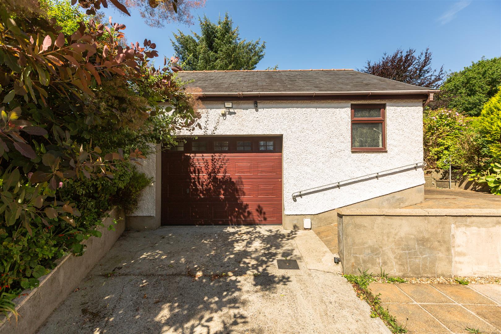 Heol Y Plas, Llannon, Llanelli, SA14 6AD